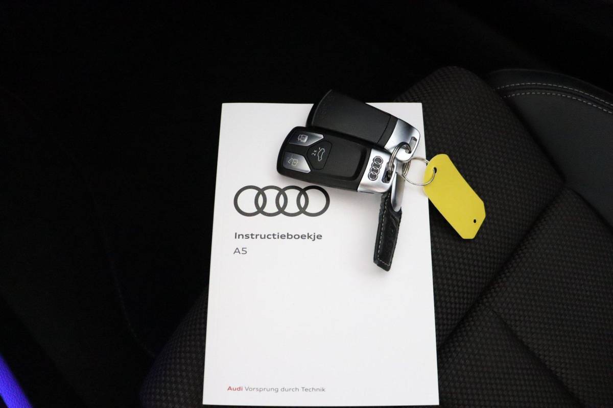 Audi A5 Audi A5 Sportback 35 TFSI S edition Competition |NAP|1e eigenaar|BTW|Pano