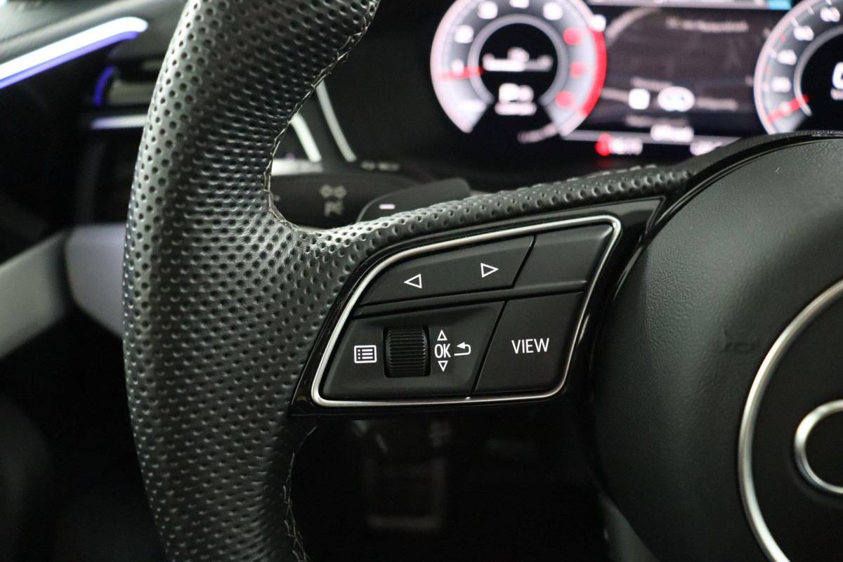 Audi A5 Audi A5 Sportback 35 TFSI S edition Competition |NAP|1e eigenaar|BTW|Pano