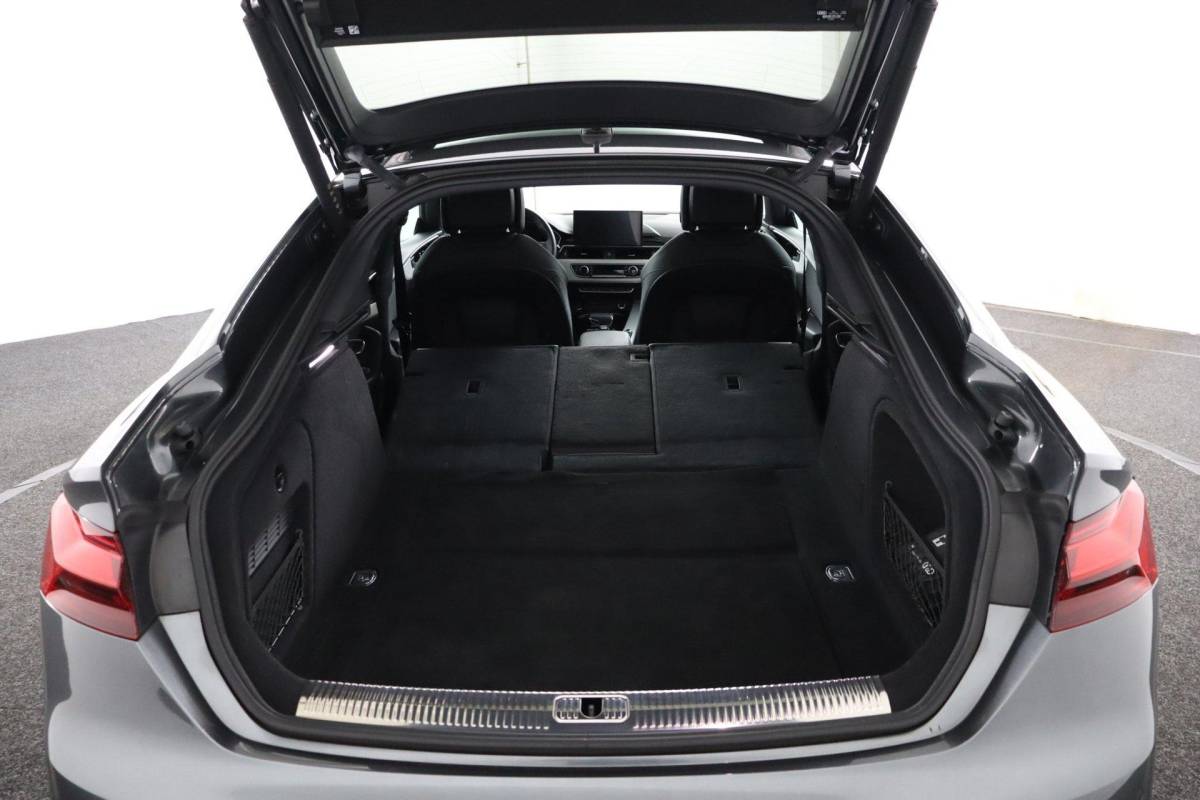Audi A5 Audi A5 Sportback 35 TFSI S edition Competition |NAP|1e eigenaar|BTW|Pano