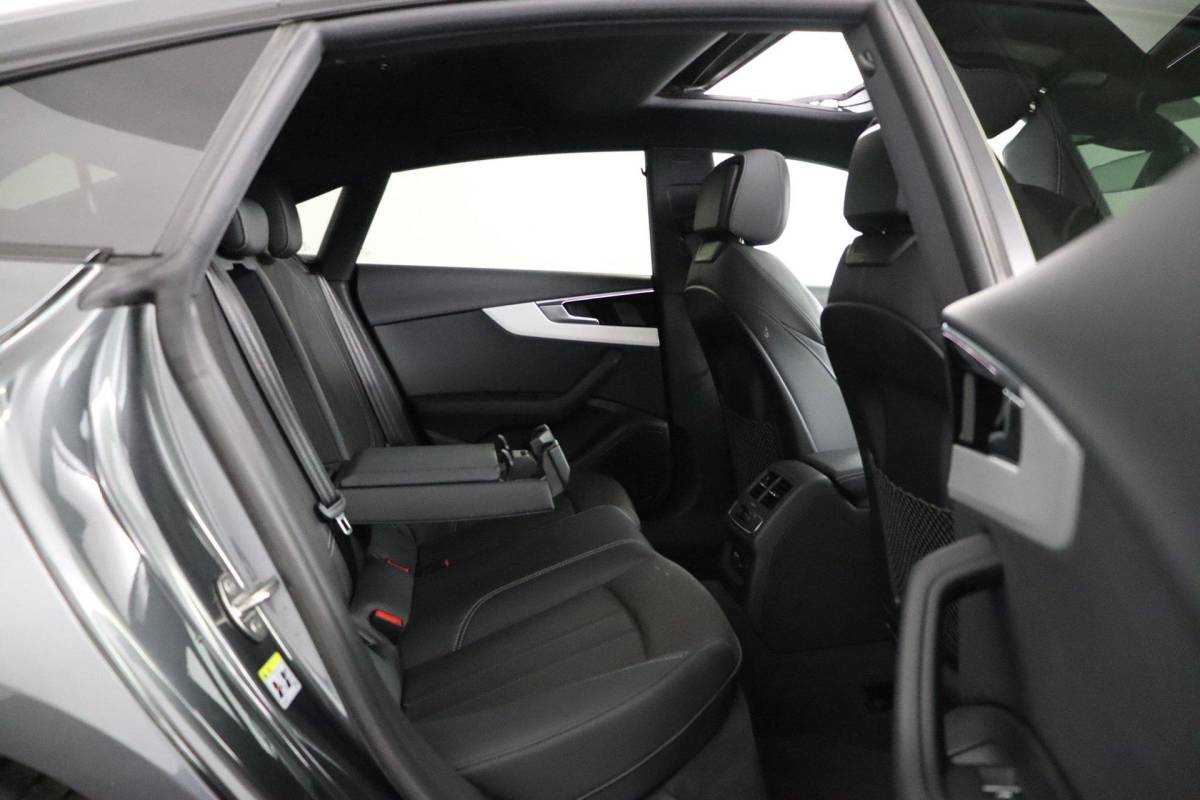 Audi A5 Audi A5 Sportback 35 TFSI S edition Competition |NAP|1e eigenaar|BTW|Pano