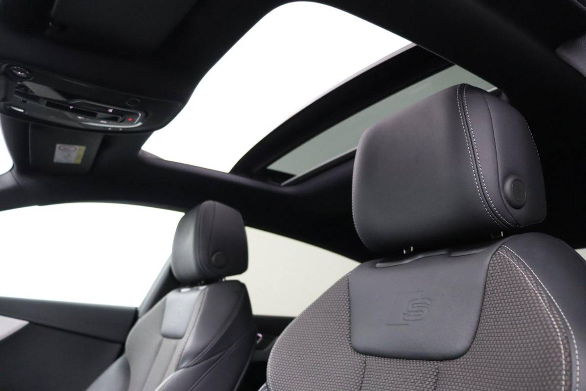 Audi A5 Audi A5 Sportback 35 TFSI S edition Competition |NAP|1e eigenaar|BTW|Pano