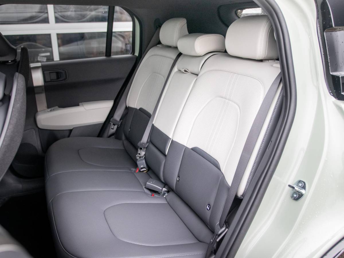 Kia EV3 Kia EV3 GT-Line Business Edition 81.4 kWh | Actieprijs* | Navi. | Clima. | Adapt. Cruise. | Parkeersensoren | Dodehoekassistentie | Stoel&Stuur Verwarming | GT-Line Vegan Lederen Stoelbekleding