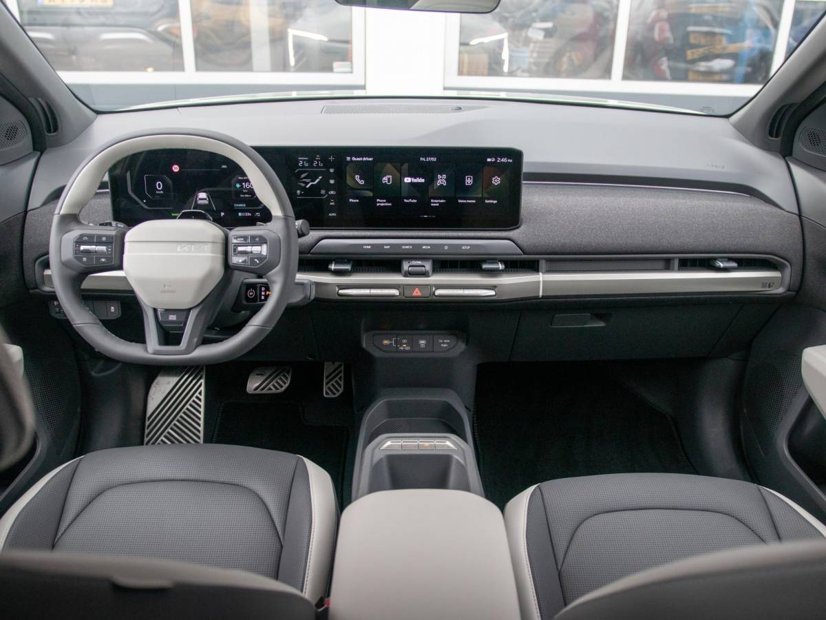 Kia EV3 Kia EV3 GT-Line Business Edition 81.4 kWh | Actieprijs* | Navi. | Clima. | Adapt. Cruise. | Parkeersensoren | Dodehoekassistentie | Stoel&Stuur Verwarming | GT-Line Vegan Lederen Stoelbekleding