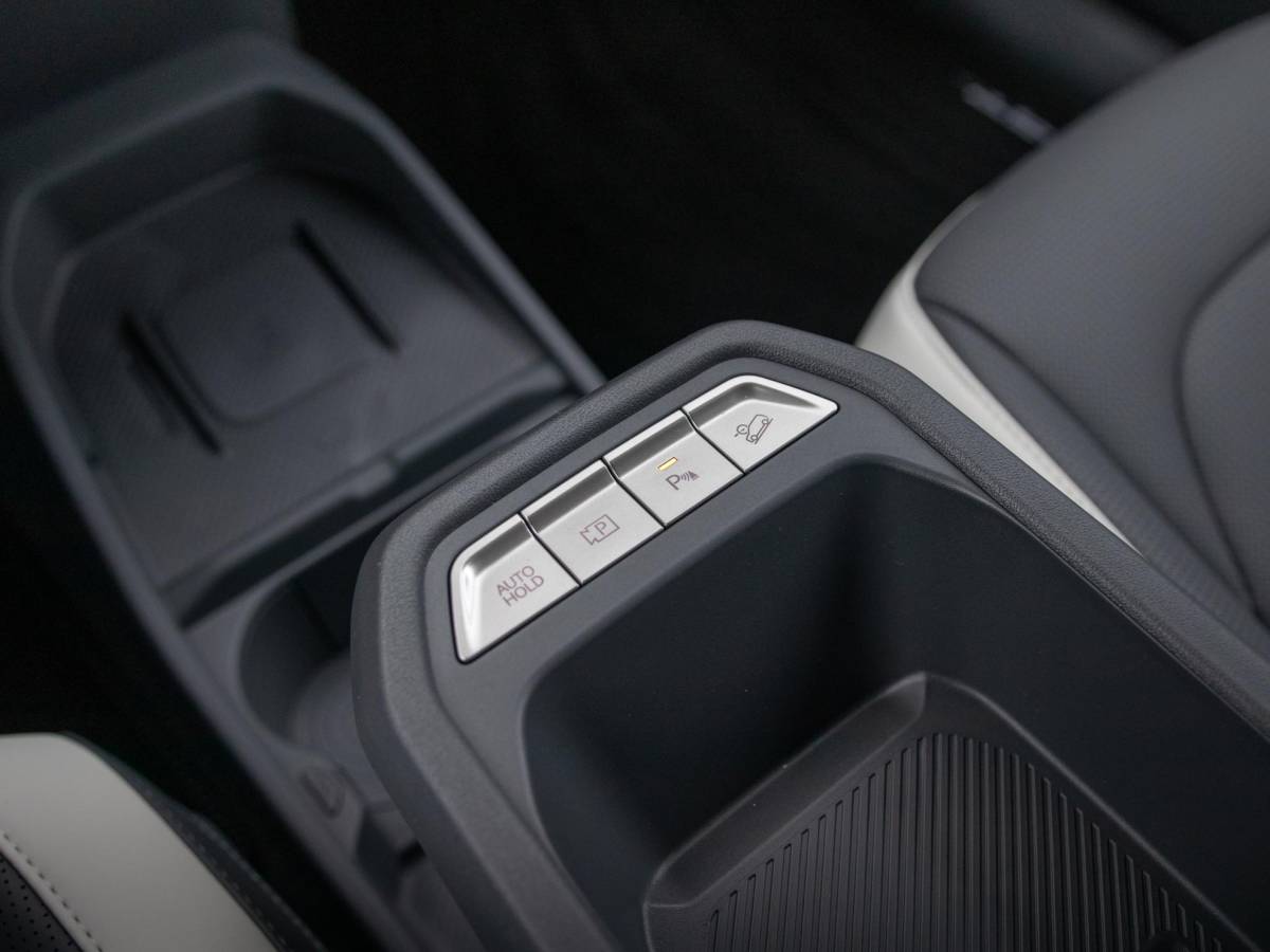 Kia EV3 Kia EV3 GT-Line Business Edition 81.4 kWh | Actieprijs* | Navi. | Clima. | Adapt. Cruise. | Parkeersensoren | Dodehoekassistentie | Stoel&Stuur Verwarming | GT-Line Vegan Lederen Stoelbekleding