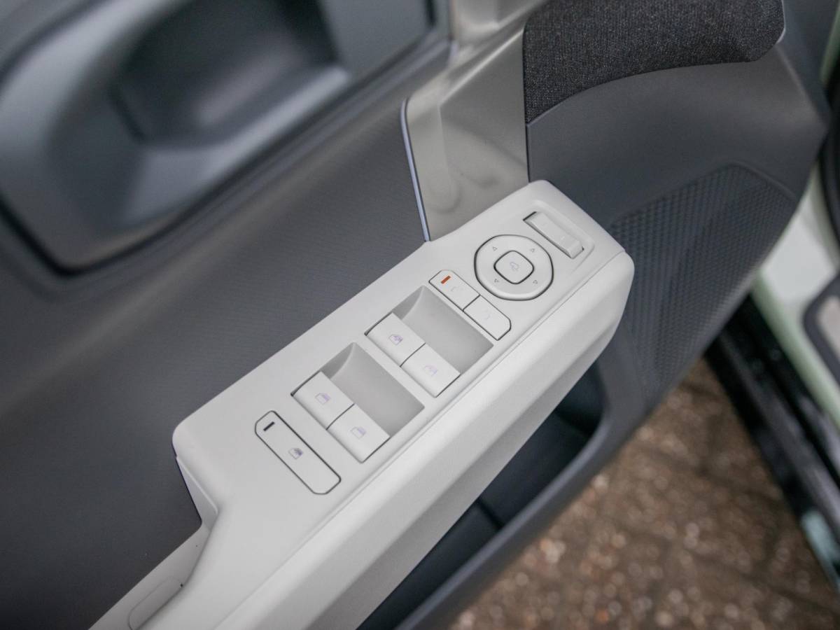 Kia EV3 Kia EV3 GT-Line Business Edition 81.4 kWh | Actieprijs* | Navi. | Clima. | Adapt. Cruise. | Parkeersensoren | Dodehoekassistentie | Stoel&Stuur Verwarming | GT-Line Vegan Lederen Stoelbekleding