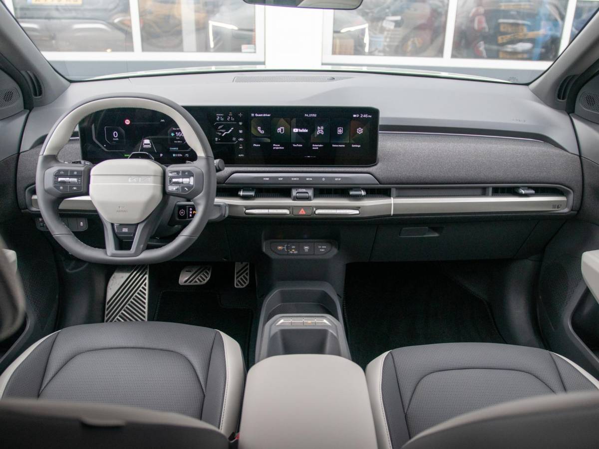 Kia EV3 Kia EV3 GT-Line Business Edition 81.4 kWh | Actieprijs* | Navi. | Clima. | Adapt. Cruise. | Parkeersensoren | Dodehoekassistentie | Stoel&Stuur Verwarming | GT-Line Vegan Lederen Stoelbekleding
