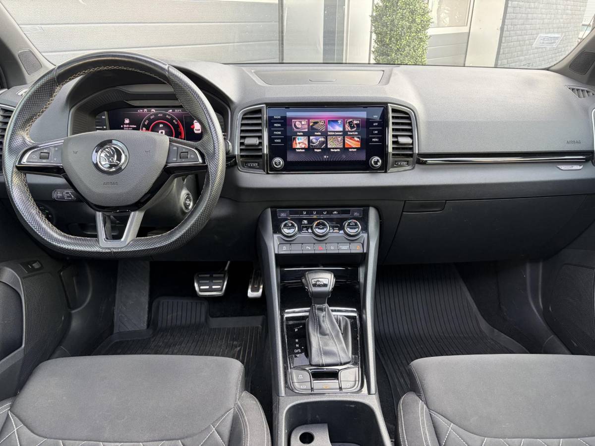 Škoda Karoq Skoda Karoq 1.5 TSI ACT Sportline | Pano | Keyless | Parkeer sensoren | Elektrisch klep |