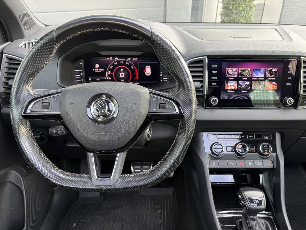 Škoda Karoq Skoda Karoq 1.5 TSI ACT Sportline | Pano | Keyless | Parkeer sensoren | Elektrisch klep |