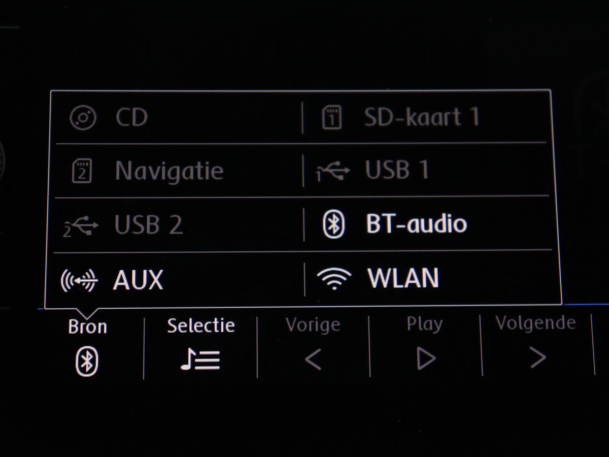 Volkswagen Tiguan Allspace Volkswagen Tiguan Allspace 1.5 TSI Comfortline Business R-Line 7p. | Adaptive cruise | Virtual Dashboard | Carplay | Sfeerverlichting | Full LED | Climate control | Camera | Park assist | Navigatie |
