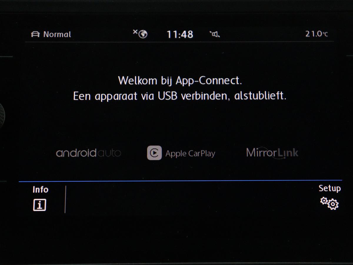 Volkswagen Tiguan Allspace Volkswagen Tiguan Allspace 1.5 TSI Comfortline Business R-Line 7p. | Adaptive cruise | Virtual Dashboard | Carplay | Sfeerverlichting | Full LED | Climate control | Camera | Park assist | Navigatie |