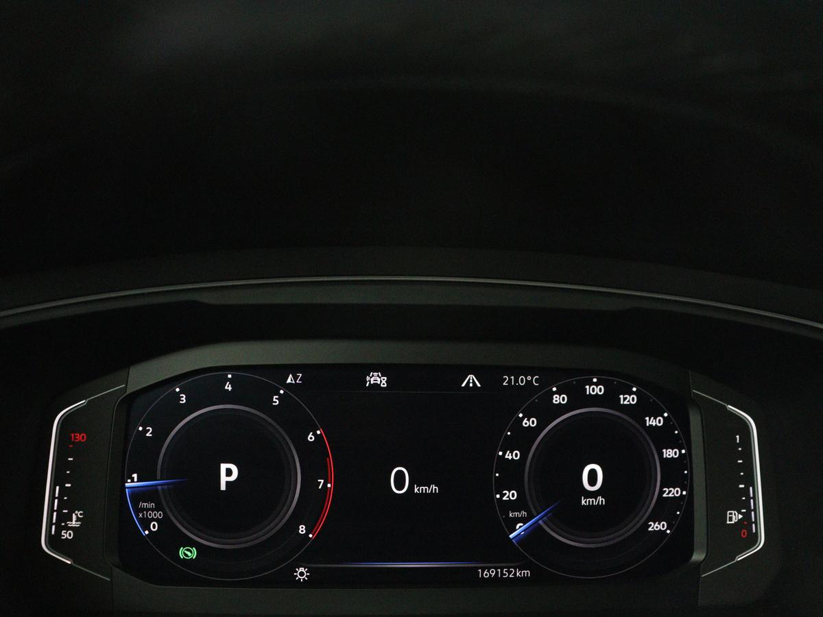 Volkswagen Tiguan Allspace Volkswagen Tiguan Allspace 1.5 TSI Comfortline Business R-Line 7p. | Adaptive cruise | Virtual Dashboard | Carplay | Sfeerverlichting | Full LED | Climate control | Camera | Park assist | Navigatie |