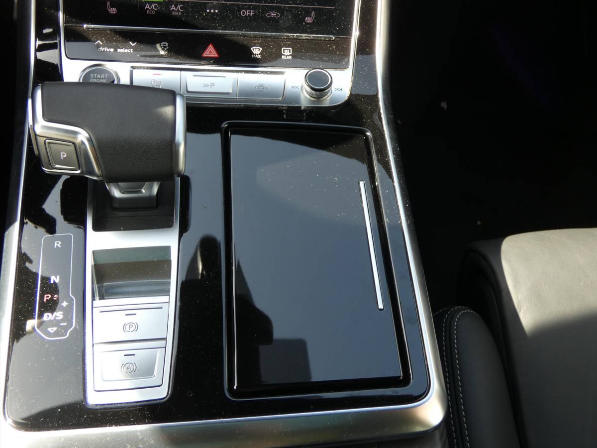 Audi Q8 Audi Q8 60 TFSI e Quattro S-Line |Pano |B&O |Elektr.Trekhaak |ACC |Maxton