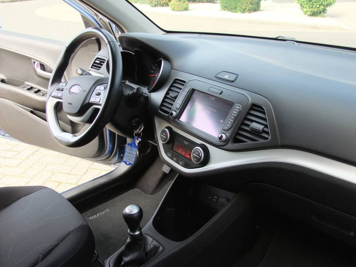 Kia Picanto Kia Picanto 1.0 CVVT ComfortPlusLine Navigator , Camera , Climate control enz.