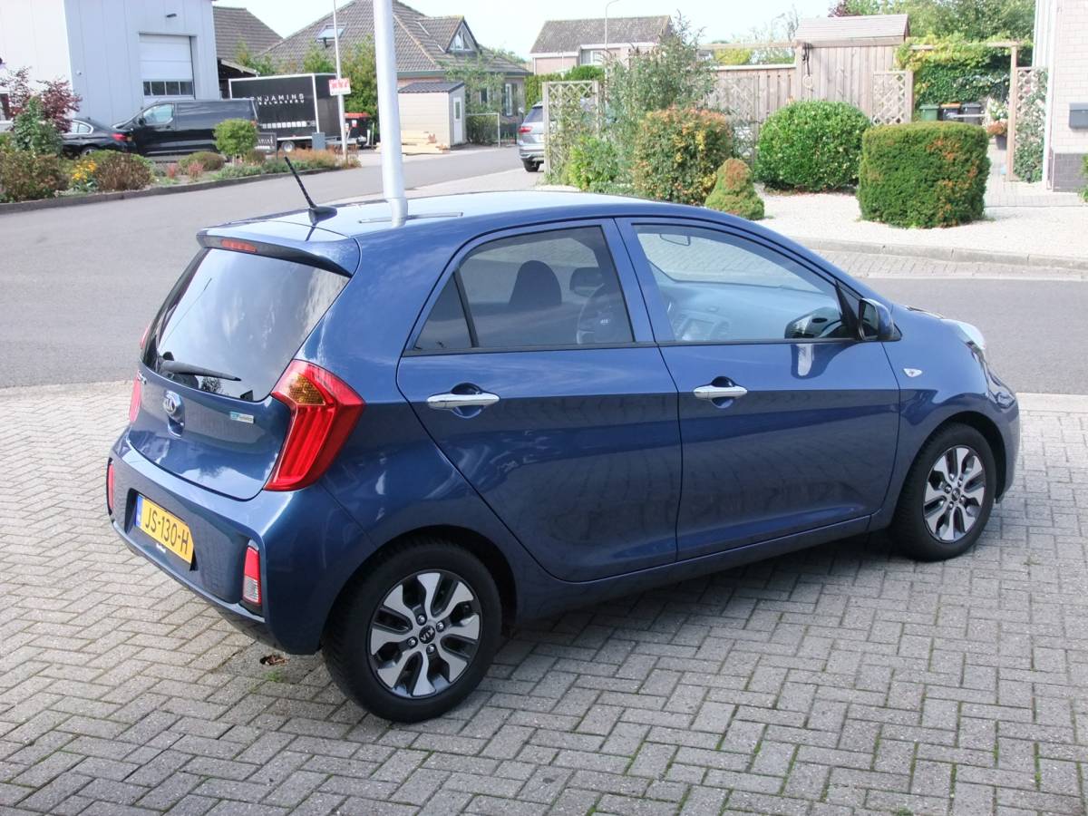 Kia Picanto Kia Picanto 1.0 CVVT ComfortPlusLine Navigator , Camera , Climate control enz.