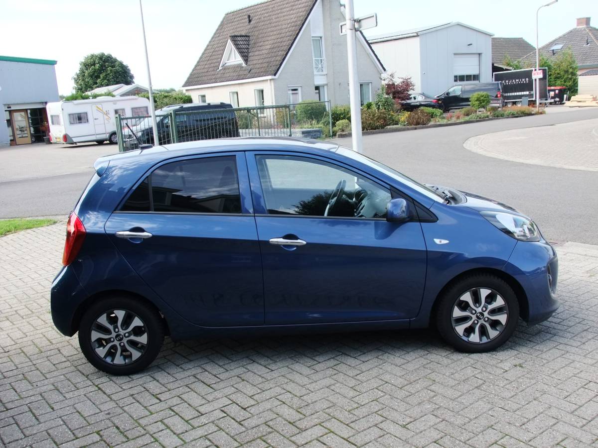 Kia Picanto Kia Picanto 1.0 CVVT ComfortPlusLine Navigator , Camera , Climate control enz.