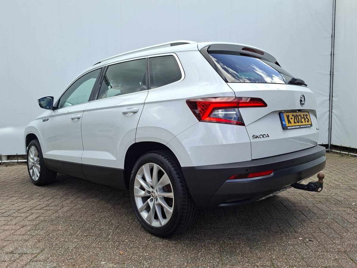 Škoda Karoq ŠKODA Karoq 1.5 TSI ACT Style Pano 360° Carplay Trekhaak Business Sportline