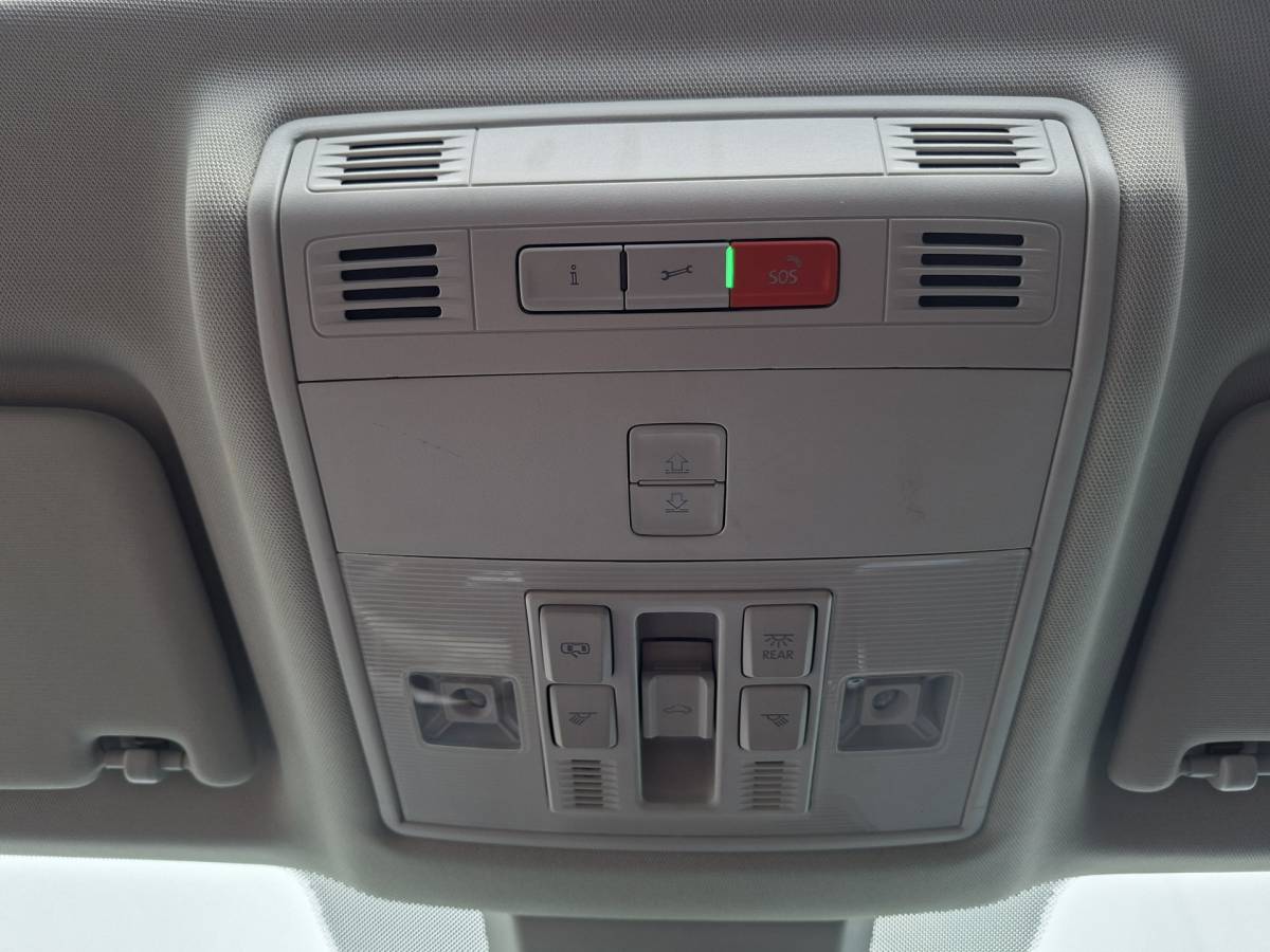 Škoda Karoq ŠKODA Karoq 1.5 TSI ACT Style Pano 360° Carplay Trekhaak Business Sportline