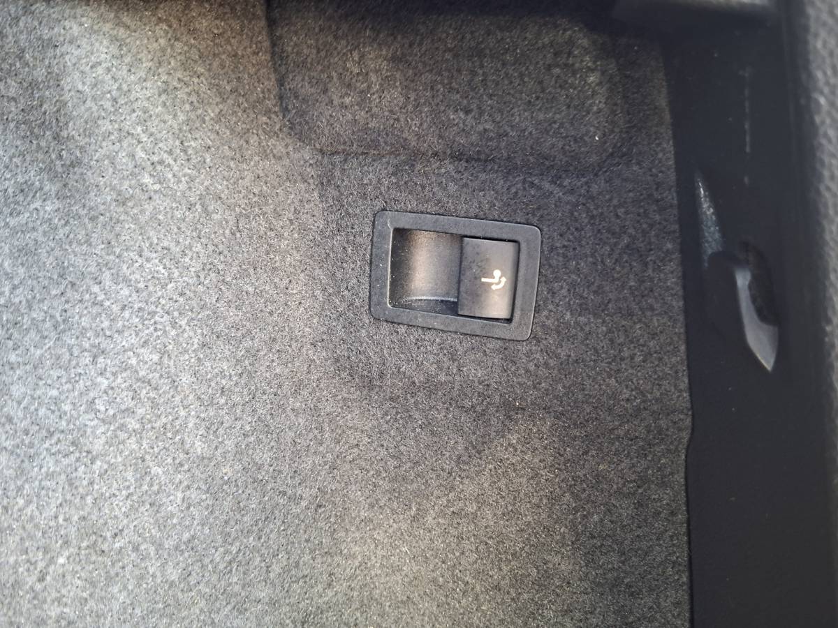 Škoda Karoq ŠKODA Karoq 1.5 TSI ACT Style Pano 360° Carplay Trekhaak Business Sportline