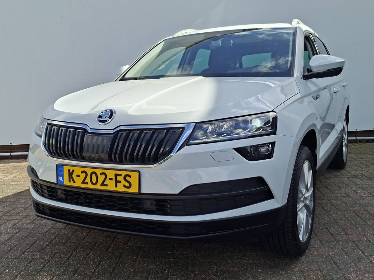 Škoda Karoq ŠKODA Karoq 1.5 TSI ACT Style Pano 360° Carplay Trekhaak Business Sportline