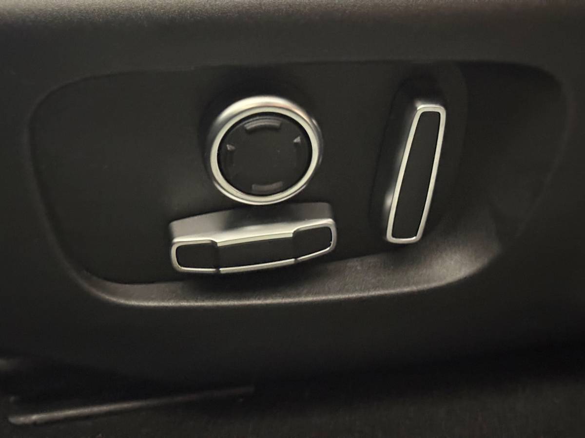 Land Rover Range Rover Evoque Land Rover RANGE ROVER EVOQUE 1.5 P300e AWD SE | Stoelverwarming | Camera | Carplay | HUD