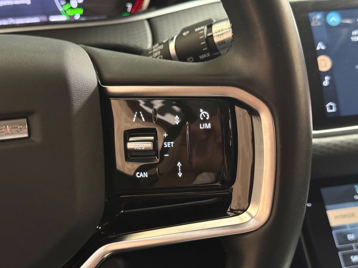 Land Rover Range Rover Evoque Land Rover RANGE ROVER EVOQUE 1.5 P300e AWD SE | Stoelverwarming | Camera | Carplay | HUD