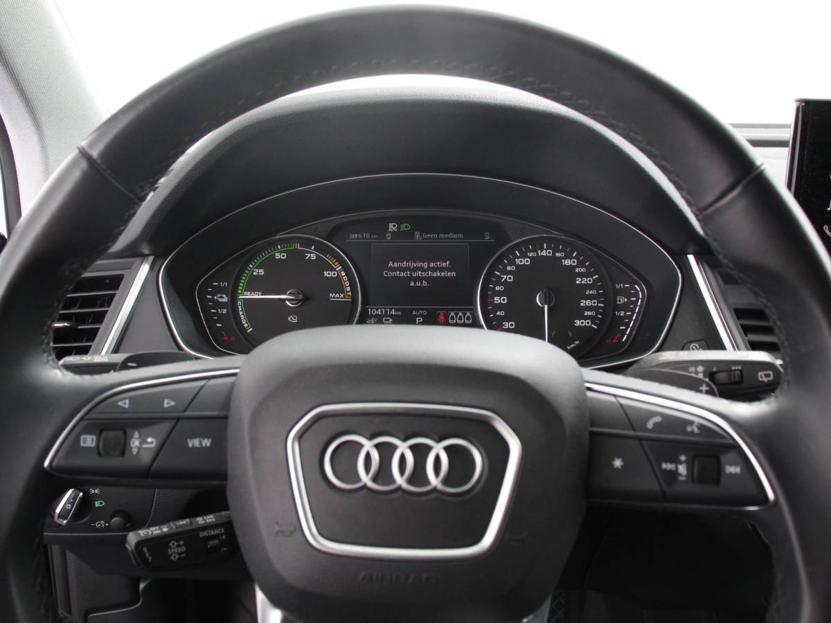 Audi Q5 Audi Q5 50 TFSI e quattro S edition Climate control Adaptieve cruise control Led Apple Carplay/ Android Auto Parkeersensoren Verwarmde voorstoelen Keyless Lane assist Lichtmetalen velgen