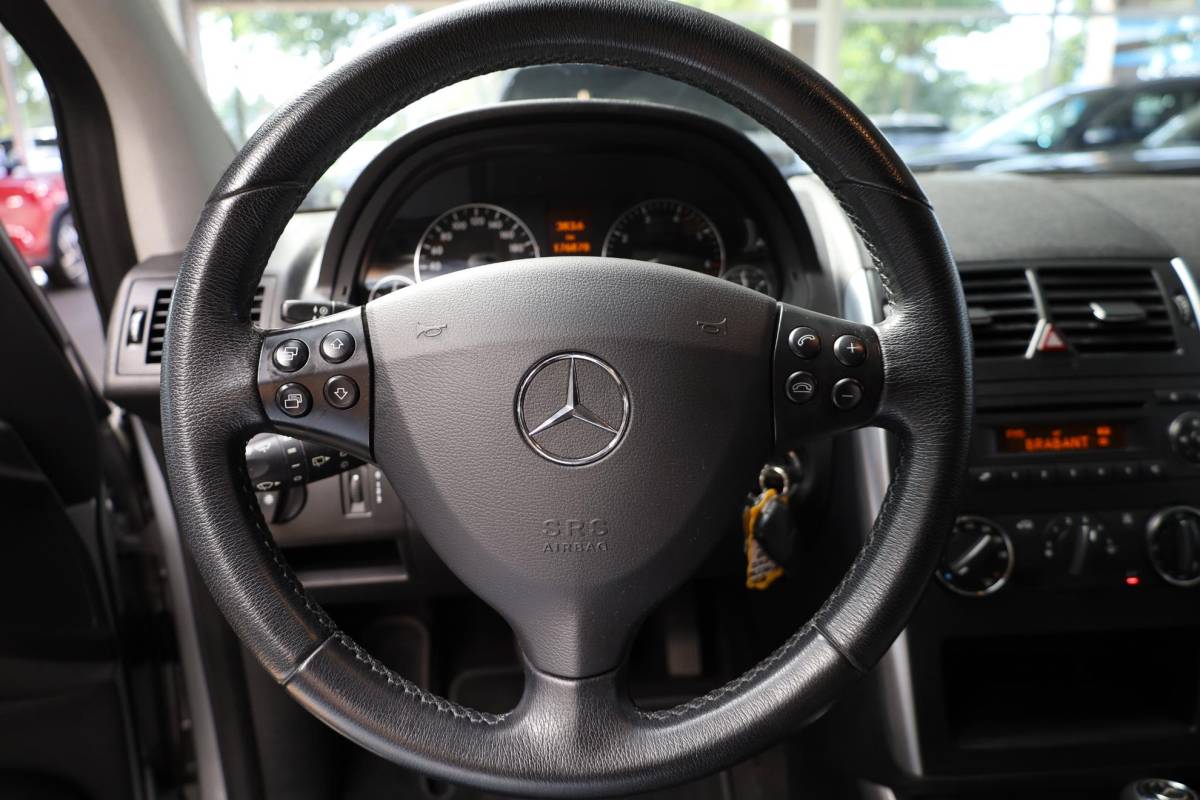 Mercedes-Benz A-Klasse Mercedes-Benz A-klasse 170 Avantgarde TREKHAAK LEER CRUISE AIRCO ELEC.SPIEGELS LMV ALL-SEASON NAP ZEER NETJES!!
