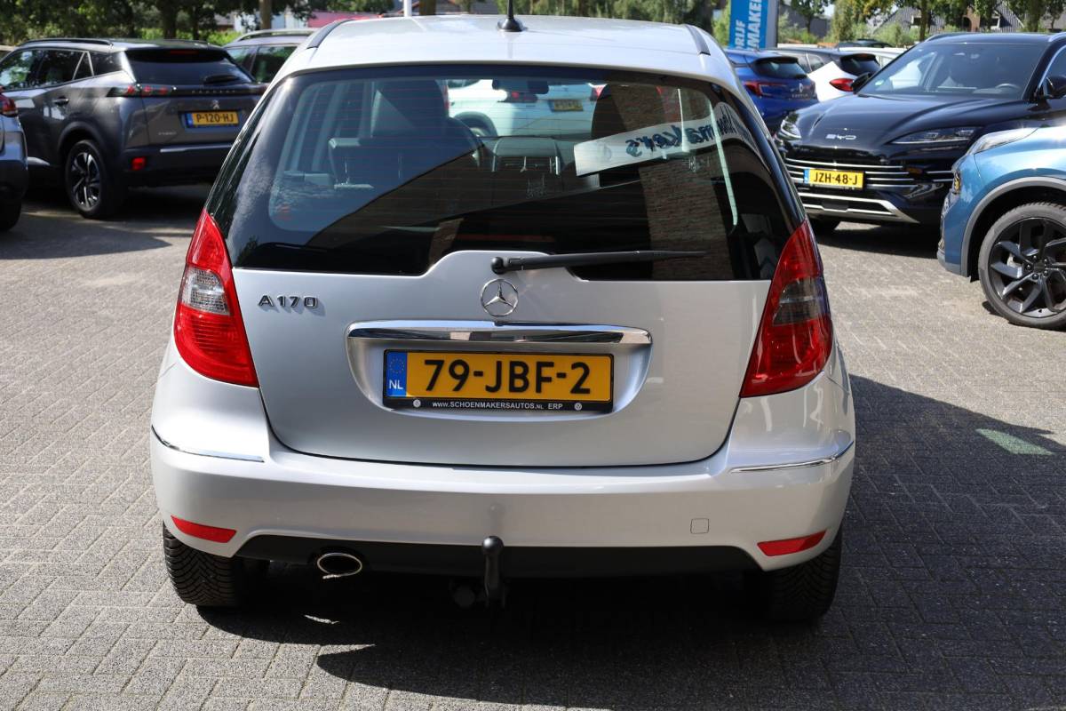 Mercedes-Benz A-Klasse Mercedes-Benz A-klasse 170 Avantgarde TREKHAAK LEER CRUISE AIRCO ELEC.SPIEGELS LMV ALL-SEASON NAP ZEER NETJES!!