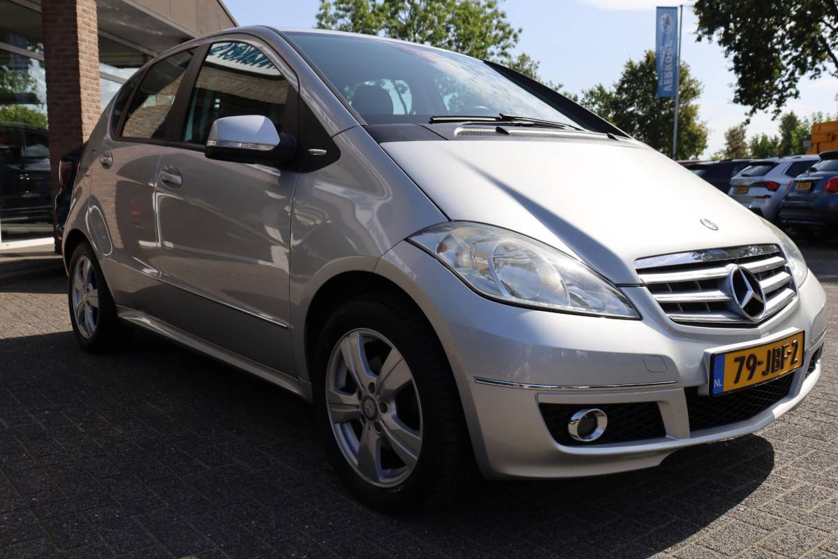 Mercedes-Benz A-Klasse Mercedes-Benz A-klasse 170 Avantgarde TREKHAAK LEER CRUISE AIRCO ELEC.SPIEGELS LMV ALL-SEASON NAP ZEER NETJES!!