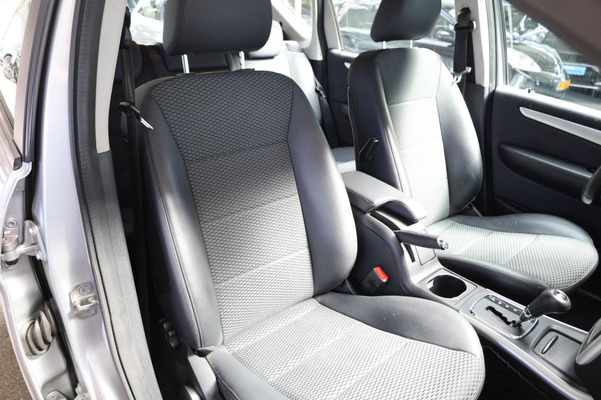 Mercedes-Benz A-Klasse Mercedes-Benz A-klasse 170 Avantgarde TREKHAAK LEER CRUISE AIRCO ELEC.SPIEGELS LMV ALL-SEASON NAP ZEER NETJES!!