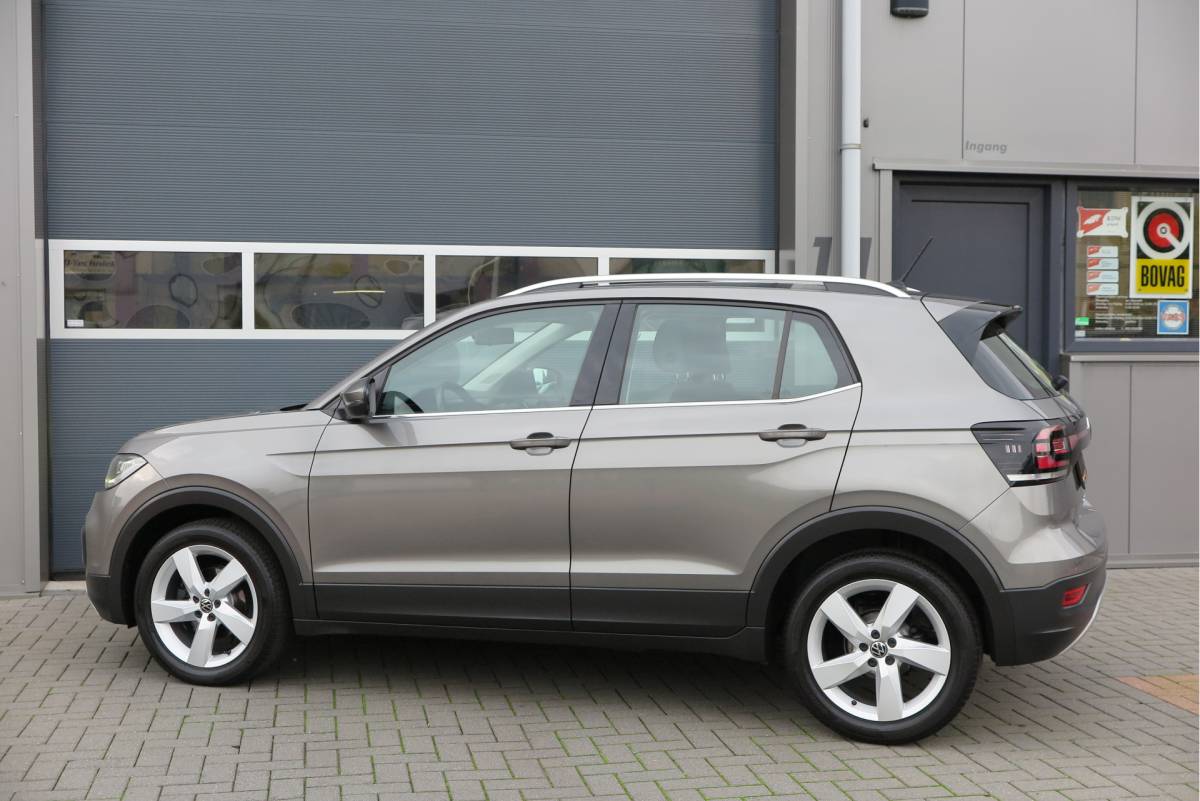 Volkswagen T-Cross Volkswagen T-Cross 1.0 TSI 110pk DSG Style, Led, Virtual Cockpit, Navigatie, Stoelverwarming, DAB+ ,Carplay ,etc .