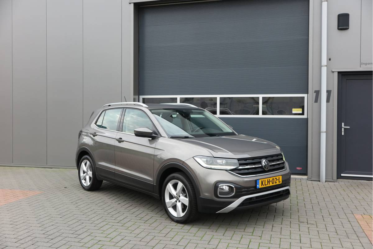 Volkswagen T-Cross Volkswagen T-Cross 1.0 TSI 110pk DSG Style, Led, Virtual Cockpit, Navigatie, Stoelverwarming, DAB+ ,Carplay ,etc .