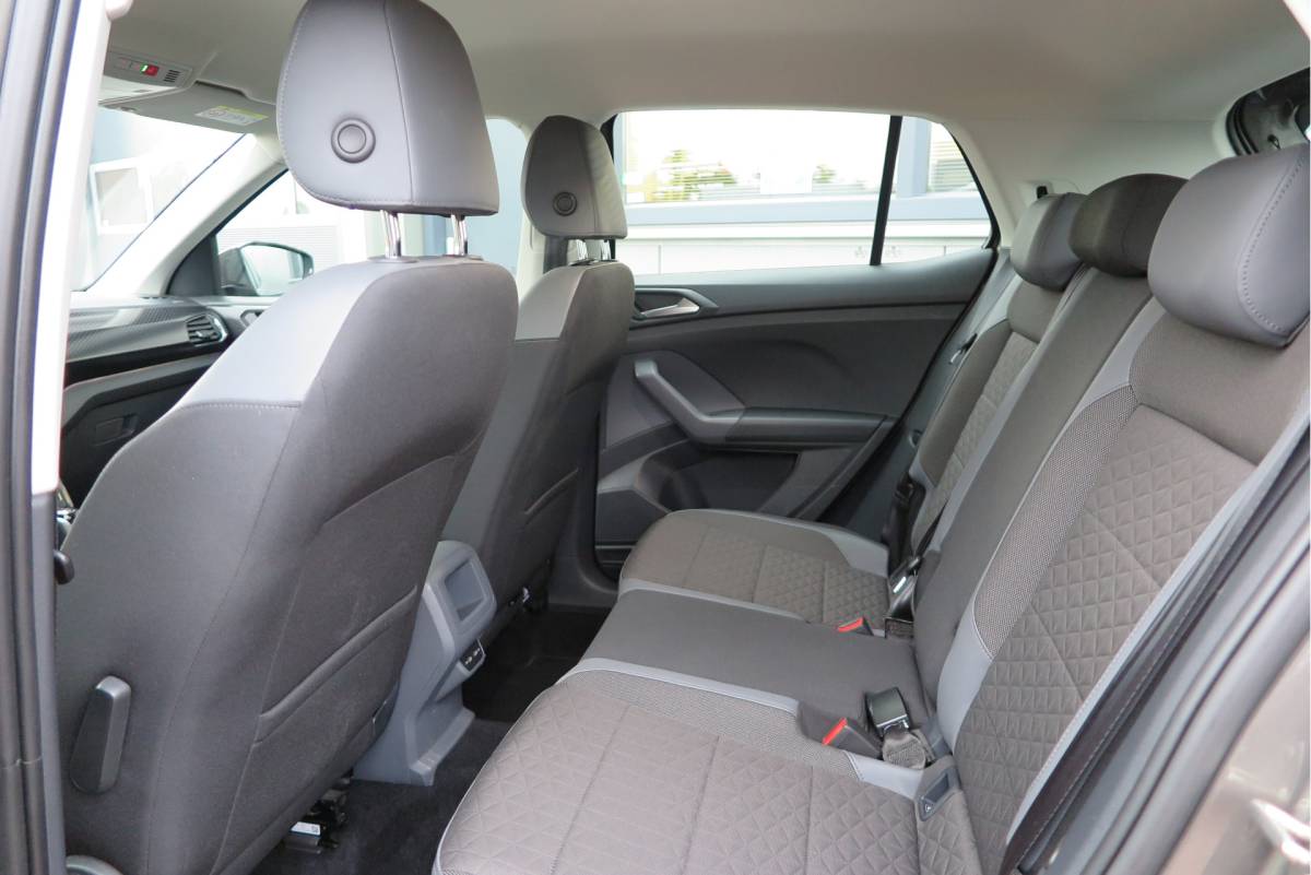 Volkswagen T-Cross Volkswagen T-Cross 1.0 TSI 110pk DSG Style, Led, Virtual Cockpit, Navigatie, Stoelverwarming, DAB+ ,Carplay ,etc .
