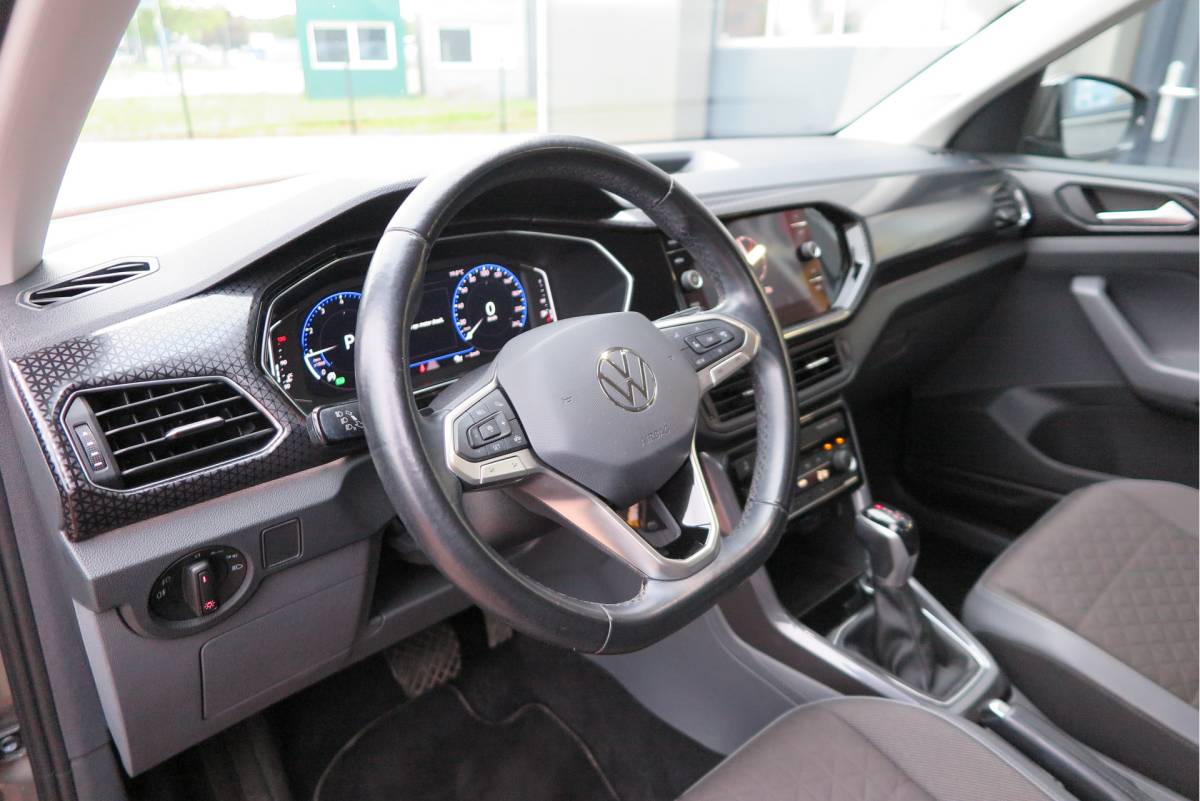 Volkswagen T-Cross Volkswagen T-Cross 1.0 TSI 110pk DSG Style, Led, Virtual Cockpit, Navigatie, Stoelverwarming, DAB+ ,Carplay ,etc .