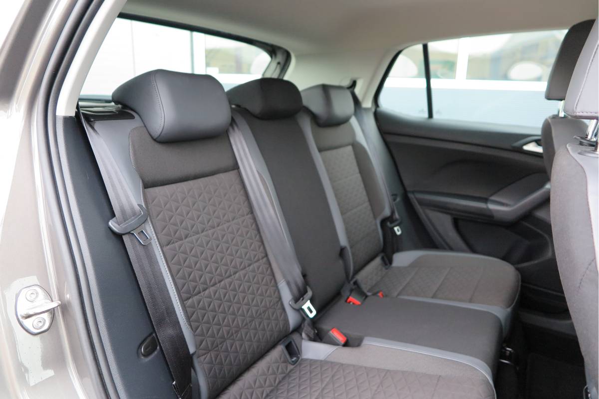 Volkswagen T-Cross Volkswagen T-Cross 1.0 TSI 110pk DSG Style, Led, Virtual Cockpit, Navigatie, Stoelverwarming, DAB+ ,Carplay ,etc .