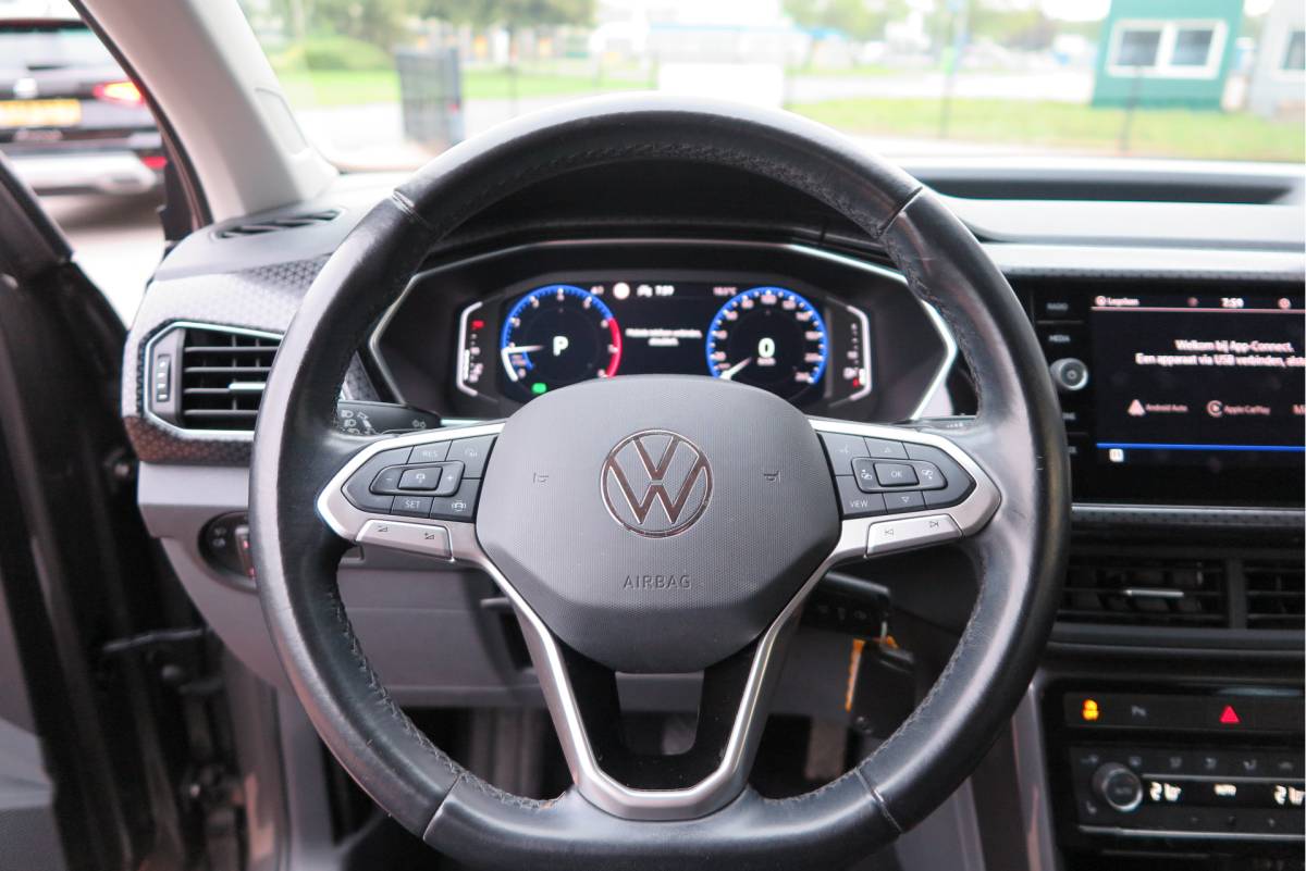 Volkswagen T-Cross Volkswagen T-Cross 1.0 TSI 110pk DSG Style, Led, Virtual Cockpit, Navigatie, Stoelverwarming, DAB+ ,Carplay ,etc .