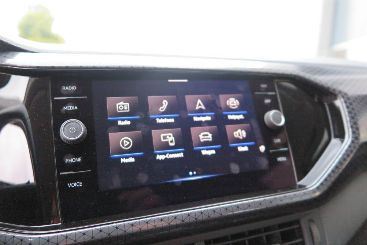 Volkswagen T-Cross Volkswagen T-Cross 1.0 TSI 110pk DSG Style, Led, Virtual Cockpit, Navigatie, Stoelverwarming, DAB+ ,Carplay ,etc .