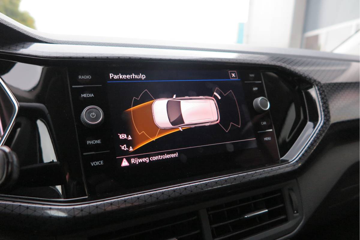 Volkswagen T-Cross Volkswagen T-Cross 1.0 TSI 110pk DSG Style, Led, Virtual Cockpit, Navigatie, Stoelverwarming, DAB+ ,Carplay ,etc .