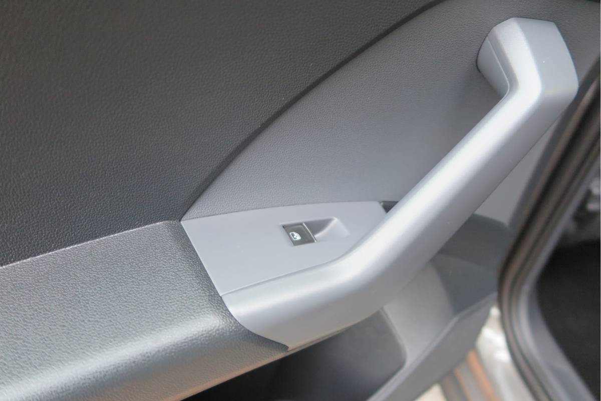 Volkswagen T-Cross Volkswagen T-Cross 1.0 TSI 110pk DSG Style, Led, Virtual Cockpit, Navigatie, Stoelverwarming, DAB+ ,Carplay ,etc .