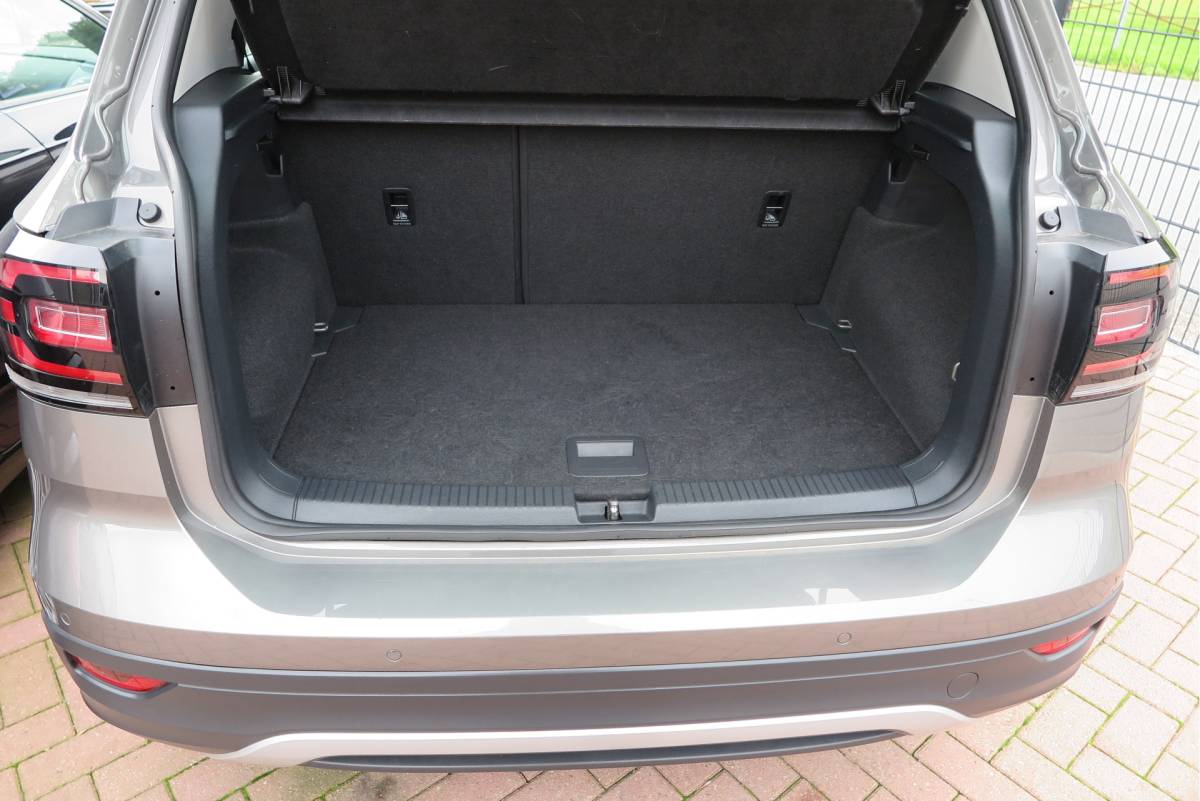 Volkswagen T-Cross Volkswagen T-Cross 1.0 TSI 110pk DSG Style, Led, Virtual Cockpit, Navigatie, Stoelverwarming, DAB+ ,Carplay ,etc .