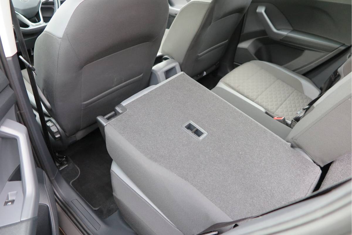 Volkswagen T-Cross Volkswagen T-Cross 1.0 TSI 110pk DSG Style, Led, Virtual Cockpit, Navigatie, Stoelverwarming, DAB+ ,Carplay ,etc .