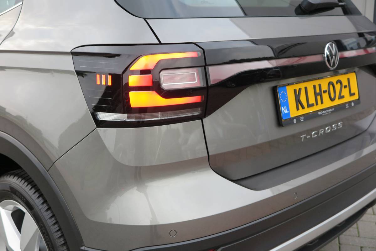 Volkswagen T-Cross Volkswagen T-Cross 1.0 TSI 110pk DSG Style, Led, Virtual Cockpit, Navigatie, Stoelverwarming, DAB+ ,Carplay ,etc .