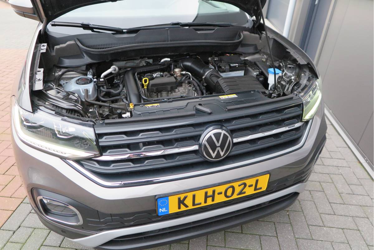 Volkswagen T-Cross Volkswagen T-Cross 1.0 TSI 110pk DSG Style, Led, Virtual Cockpit, Navigatie, Stoelverwarming, DAB+ ,Carplay ,etc .