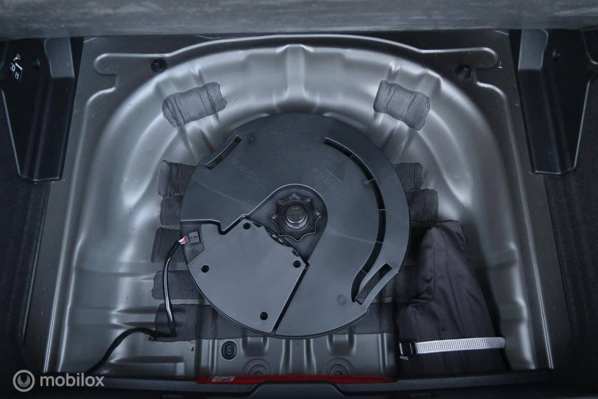 Audi Q2 Audi Q2 35 TFSI S-LINE B&O, MATRIX LED, PANODAK, KEYLESS