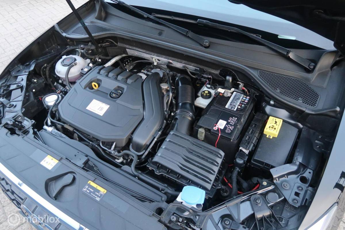 Audi Q2 Audi Q2 35 TFSI S-LINE B&O, MATRIX LED, PANODAK, KEYLESS