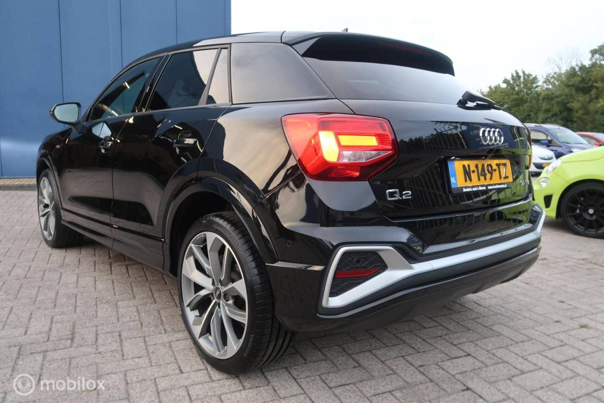 Audi Q2 Audi Q2 35 TFSI S-LINE B&O, MATRIX LED, PANODAK, KEYLESS