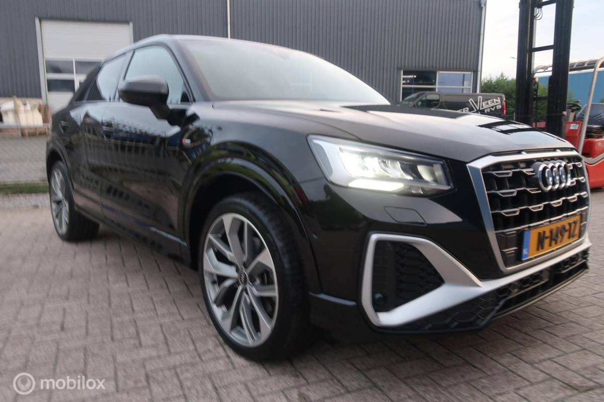 Audi Q2 Audi Q2 35 TFSI S-LINE B&O, MATRIX LED, PANODAK, KEYLESS