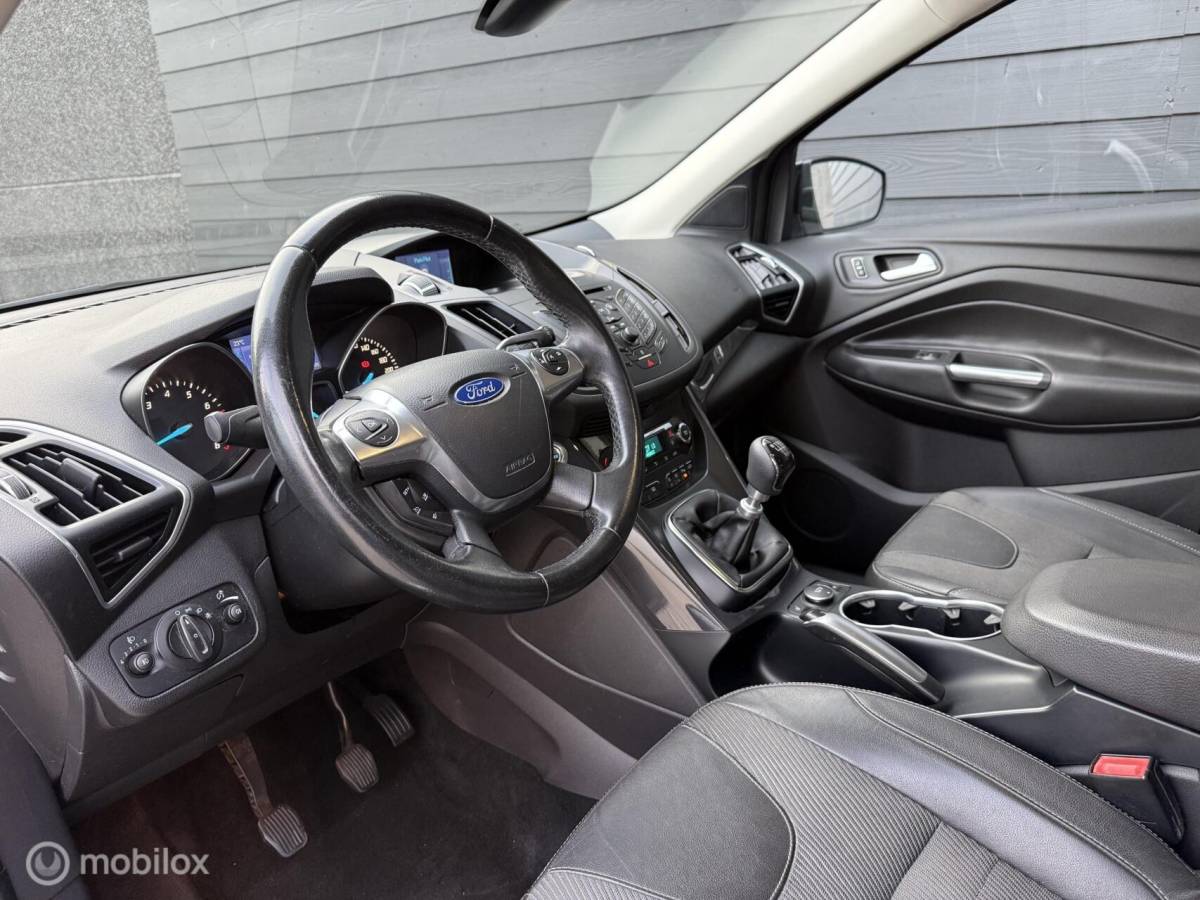 Ford Kuga Ford Kuga 1.6 T 150PK Titanium Navi/Trekhaak/Winterpakket/Clima