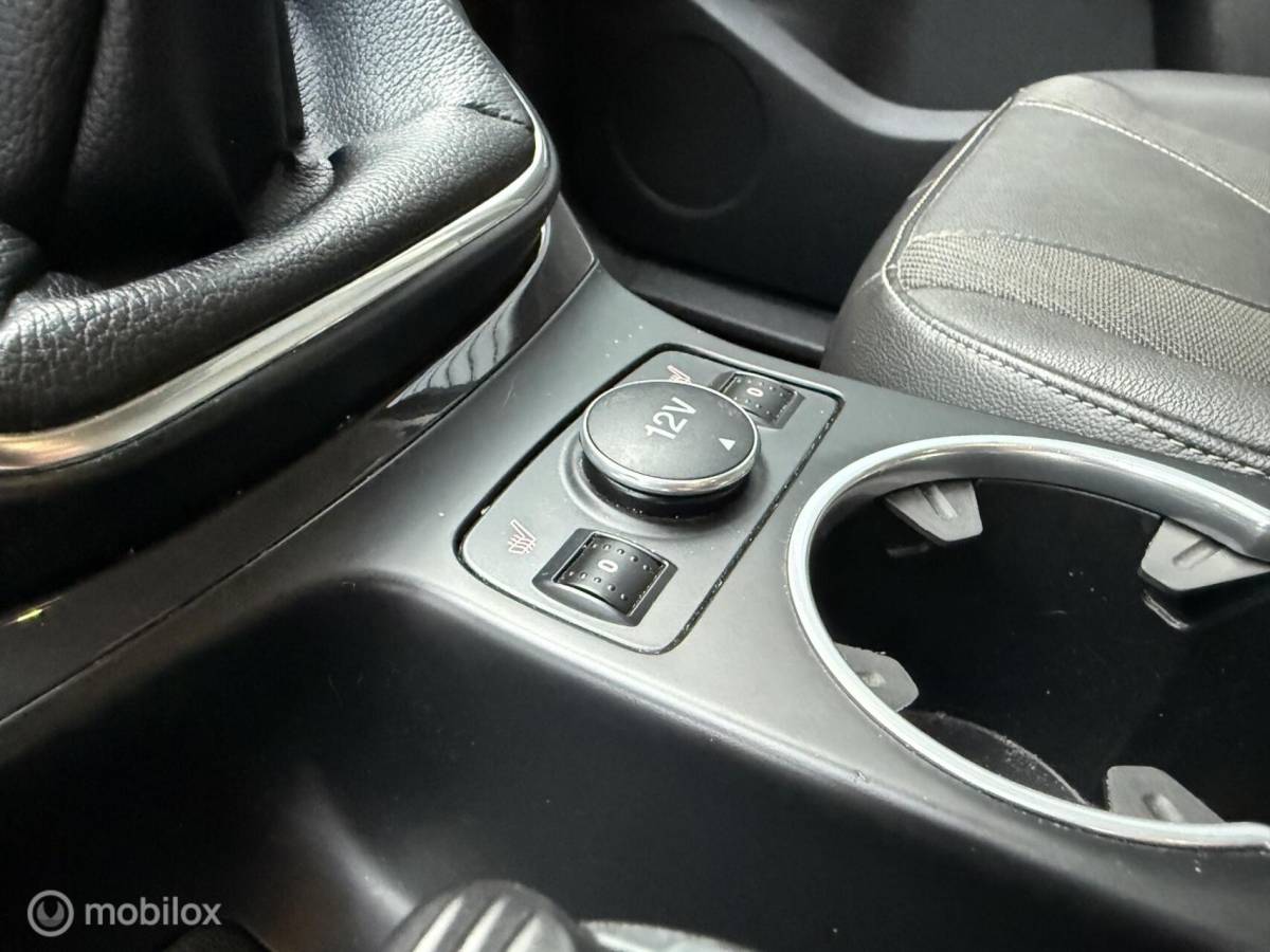 Ford Kuga Ford Kuga 1.6 T 150PK Titanium Navi/Trekhaak/Winterpakket/Clima