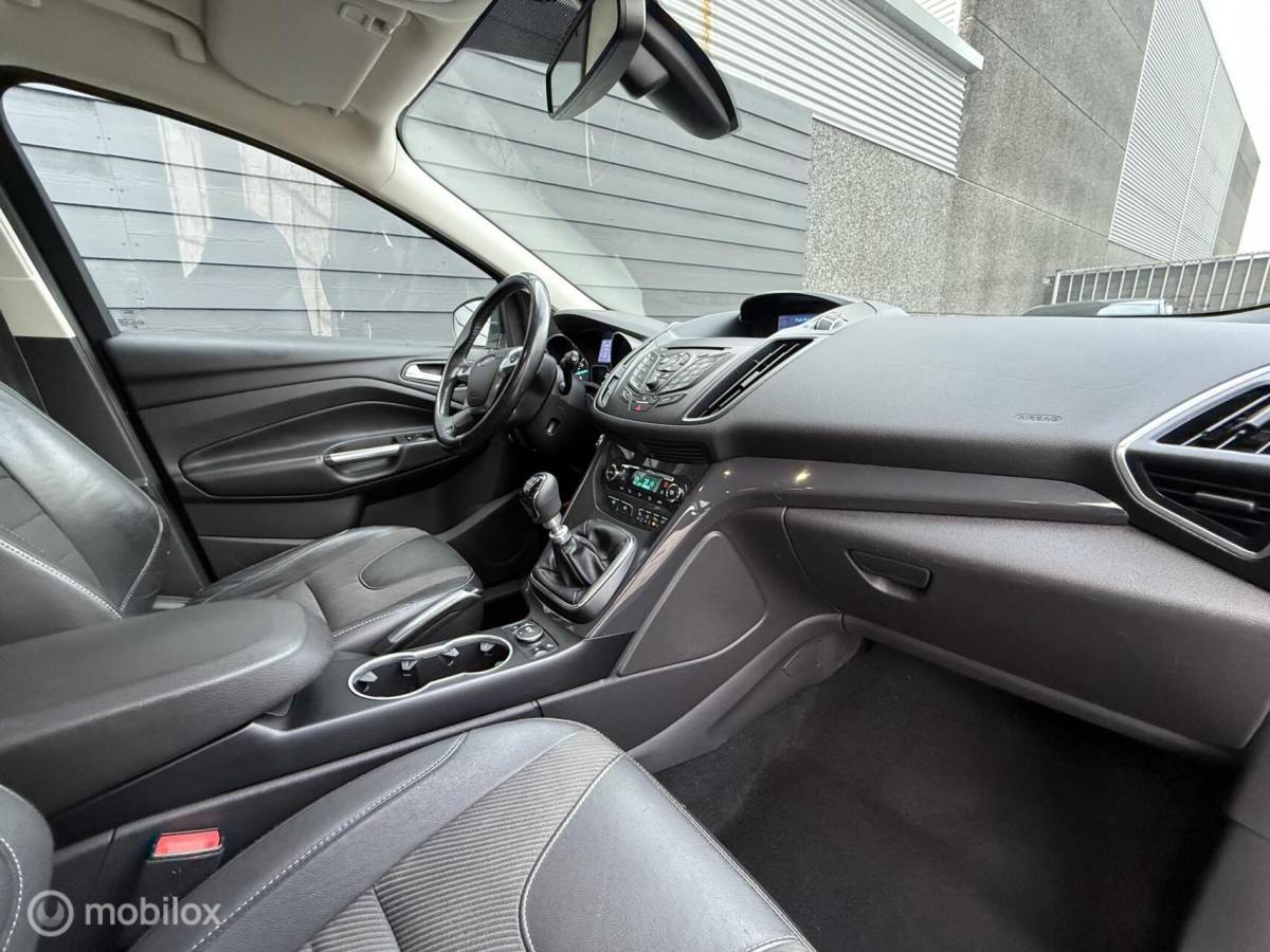 Ford Kuga Ford Kuga 1.6 T 150PK Titanium Navi/Trekhaak/Winterpakket/Clima